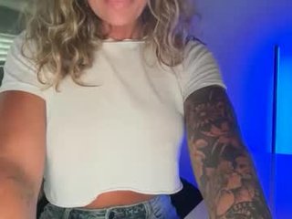 madame_andi cam girl will surprise you with her huge gaping asshole